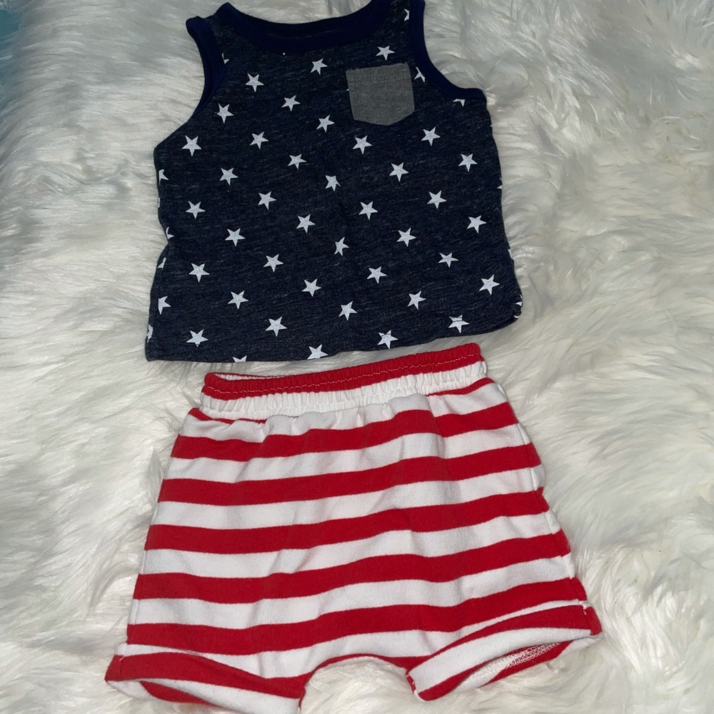 Old Navy “Americana” Baby Boy Outfit * (B7)